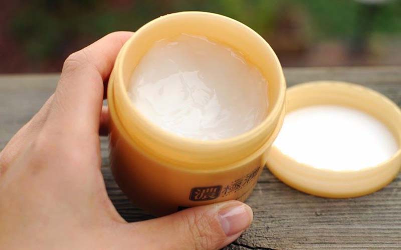 defeat dry winter hada labo gokujyun perfect gel review