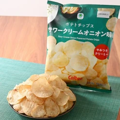 패밀리마트 사워크림 어니언 맛 포테토칩 126g